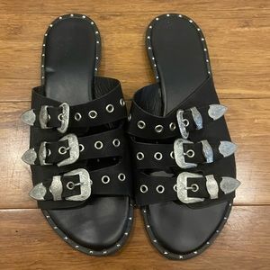 Buckle metal sandals - size 7